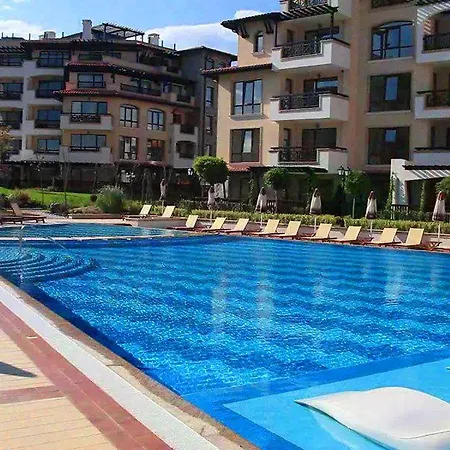 Oasis Club Resort 4*