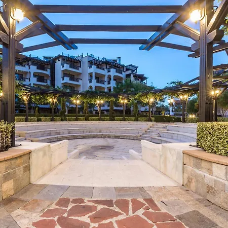 Oasis Club 4* Lozenets