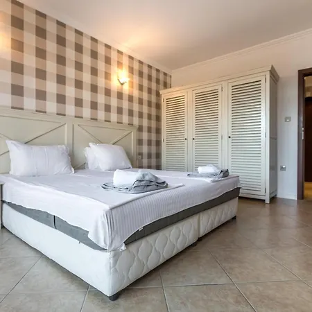 Rezort Oasis Club Lozenec