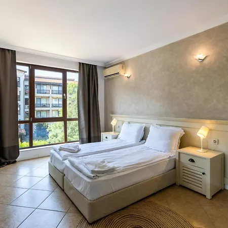 Oasis Club 4* Лозенец