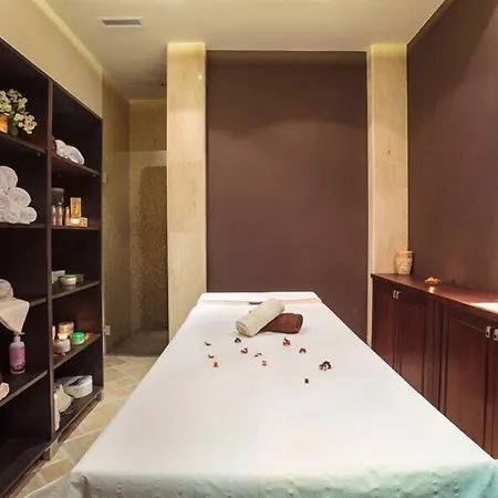 Oasis Club 4* Лозенец