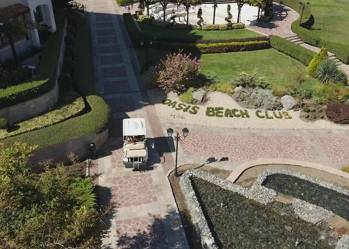 리조트 Oasis Club 로제넷츠