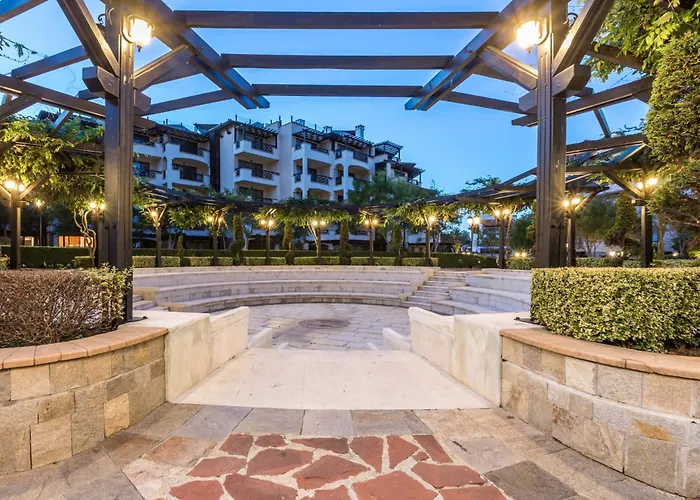 Oasis Club 4* 로제넷츠