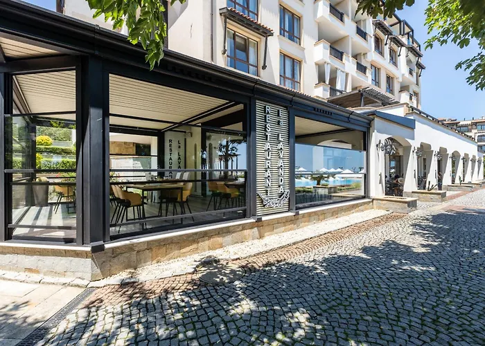 리조트 Oasis Club 로제넷츠